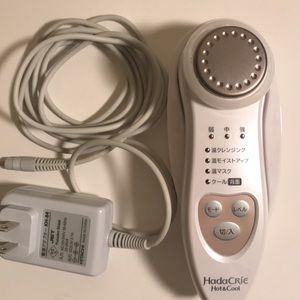 Hitachi Hot & cool Facial moisturiser Massager